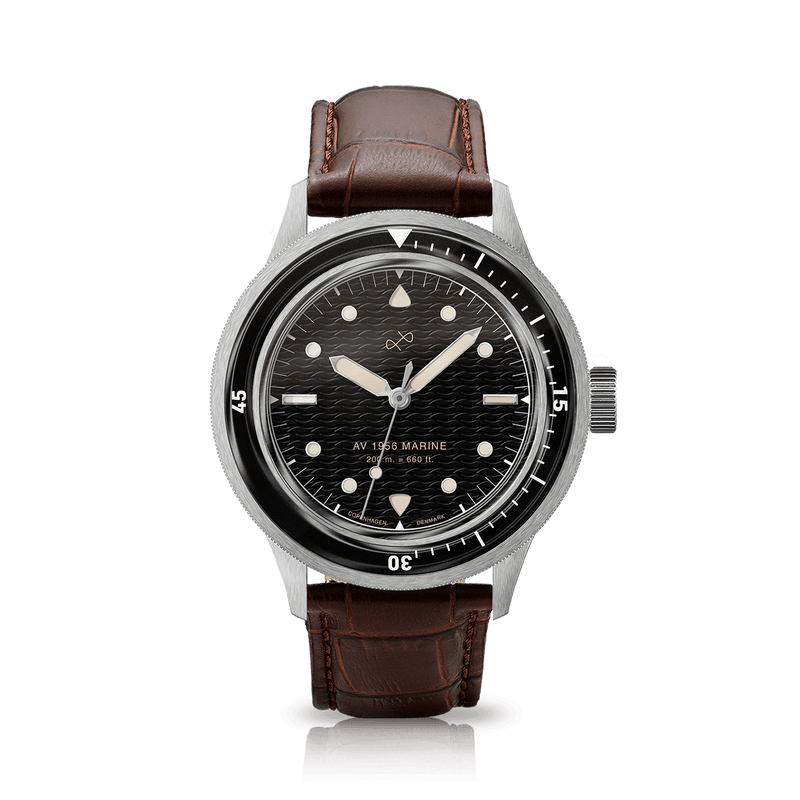 1956 Marine, Steel / Black