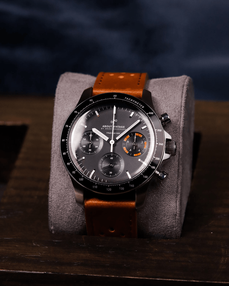 1960 Racing Chronograph, Steel / Black & Orange