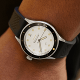 1971 Stagediver, Steel / Off White – 39mm