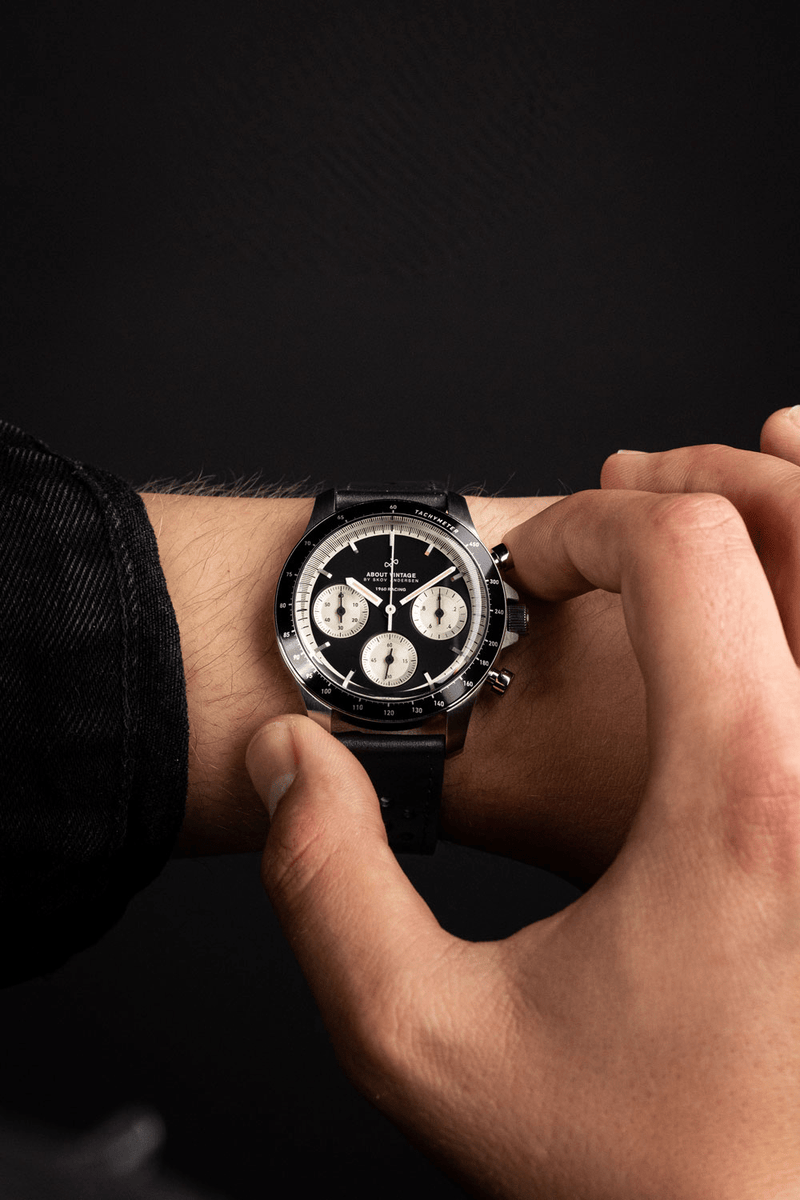 1960 Racing Chronograph, Steel / Black & Off White